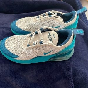 Kids / Pre school Nike Air max 270 size 2